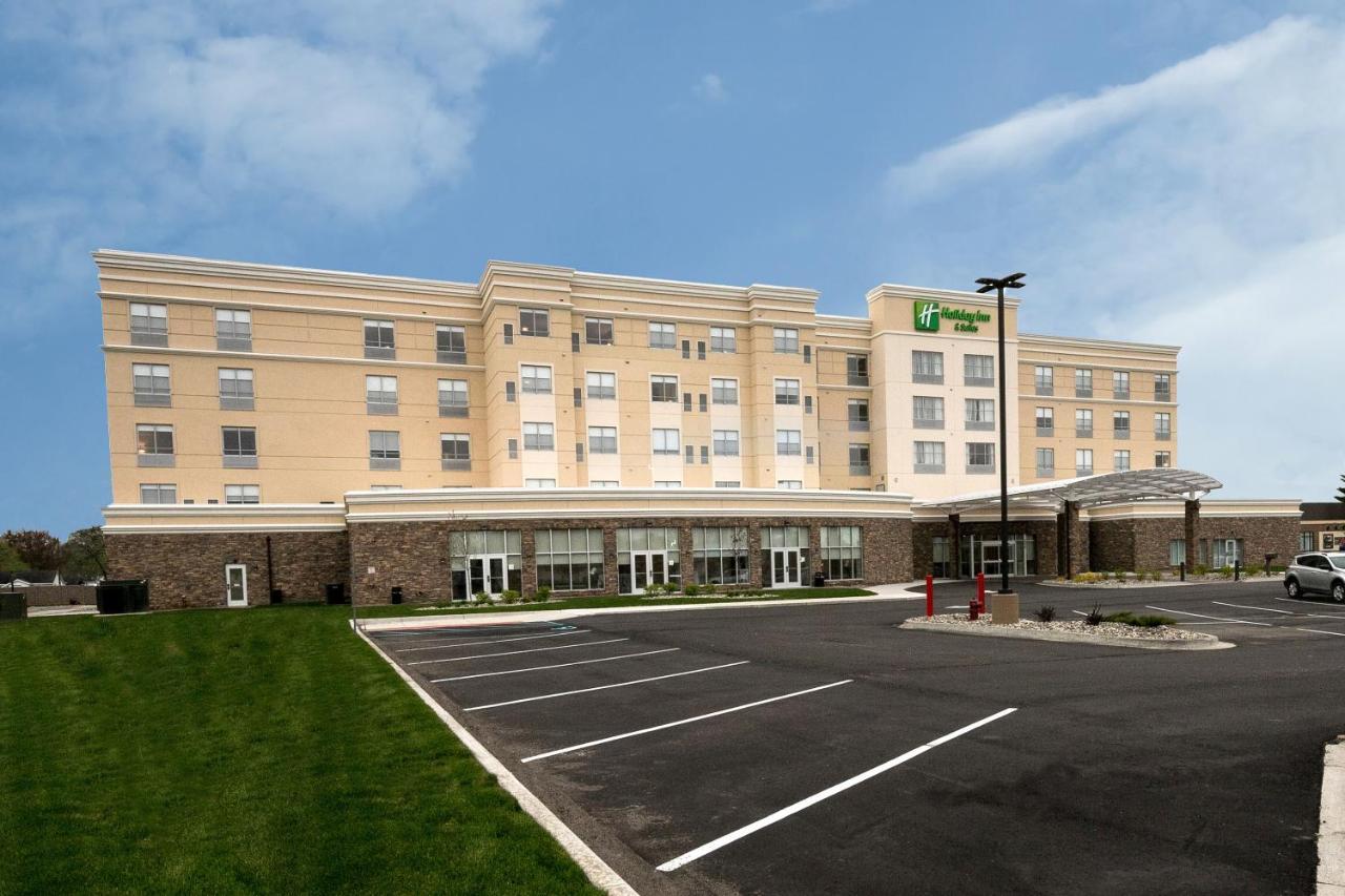Holiday Inn & Suites Detroit - Troy By Ihg Exterior foto