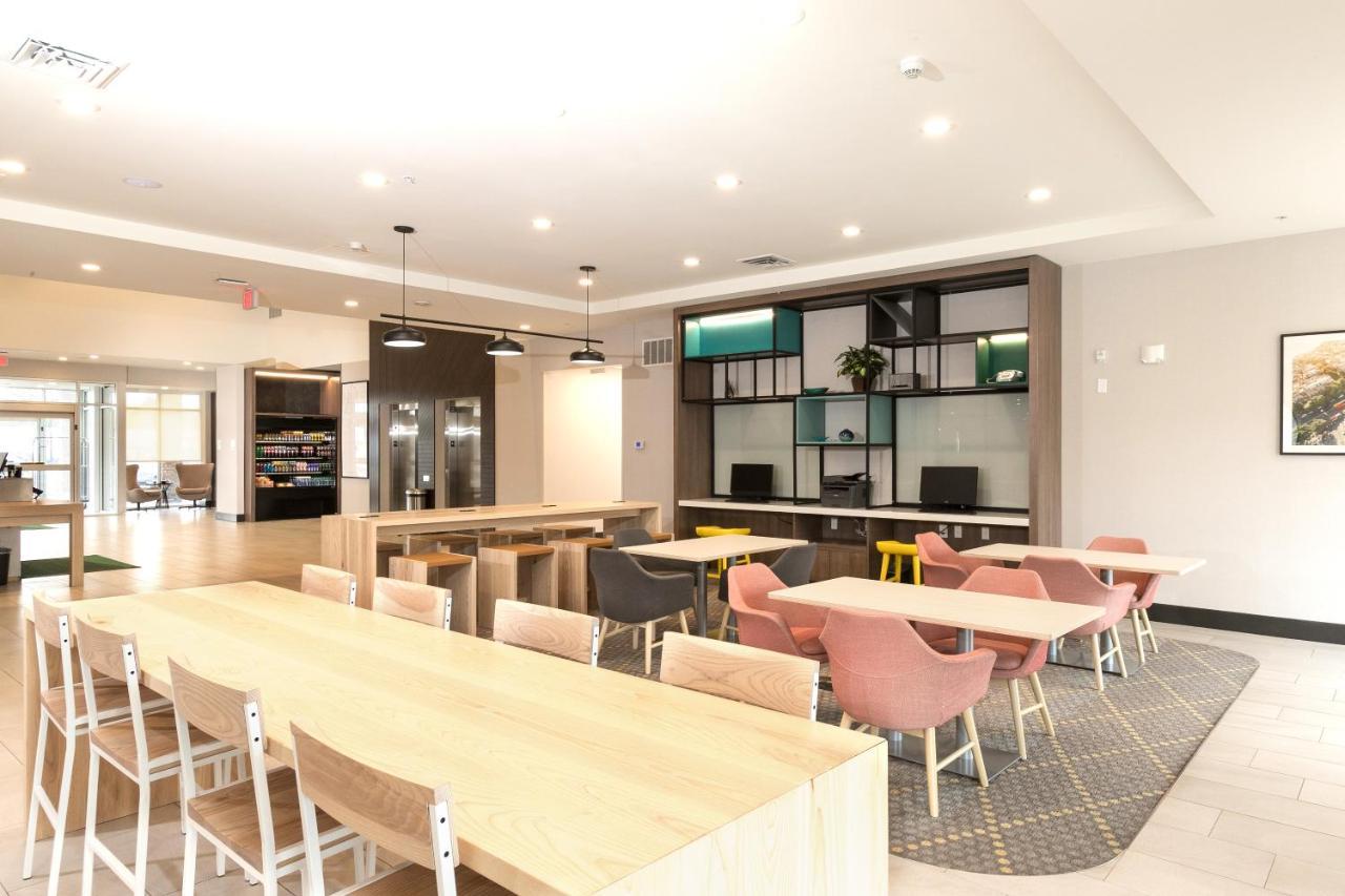 Holiday Inn & Suites Detroit - Troy By Ihg Exterior foto
