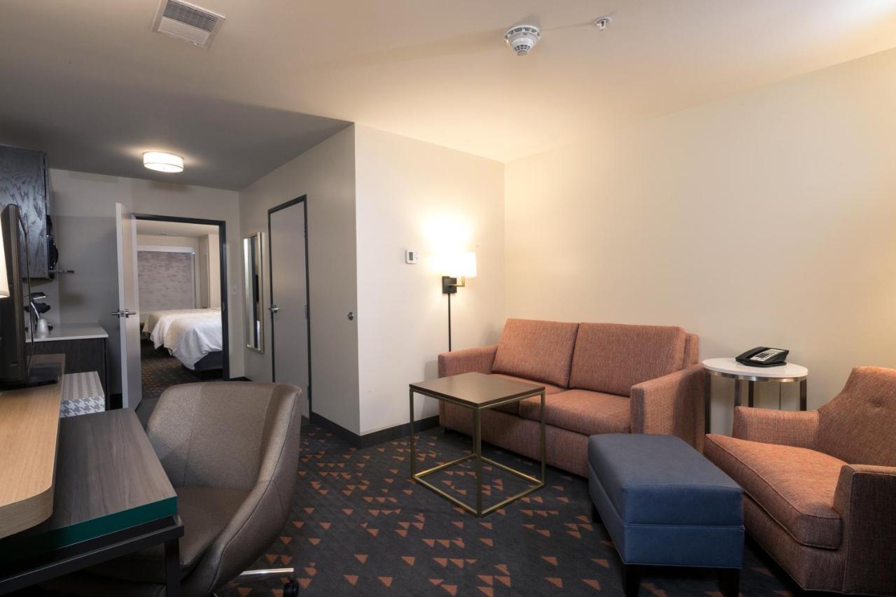 Holiday Inn & Suites Detroit - Troy By Ihg Exterior foto