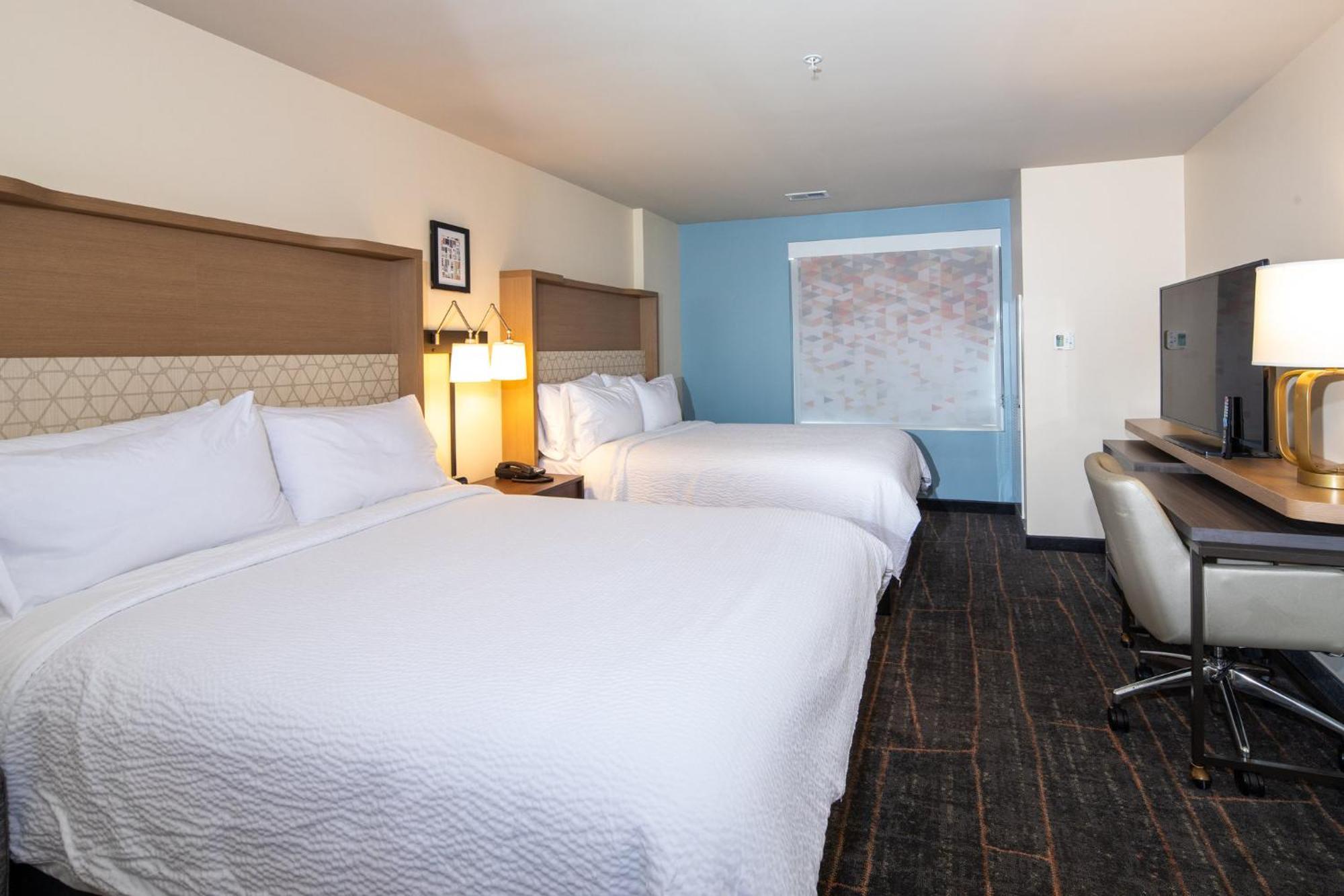 Holiday Inn & Suites Detroit - Troy By Ihg Exterior foto