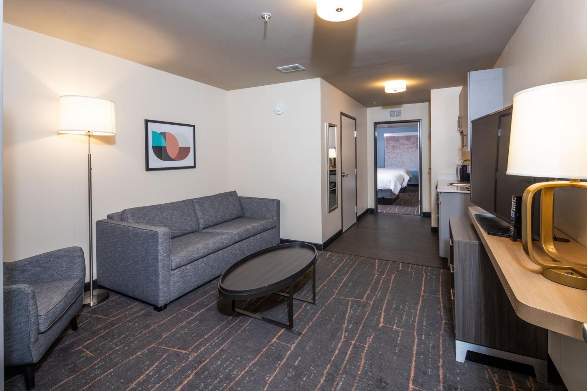 Holiday Inn & Suites Detroit - Troy By Ihg Exterior foto